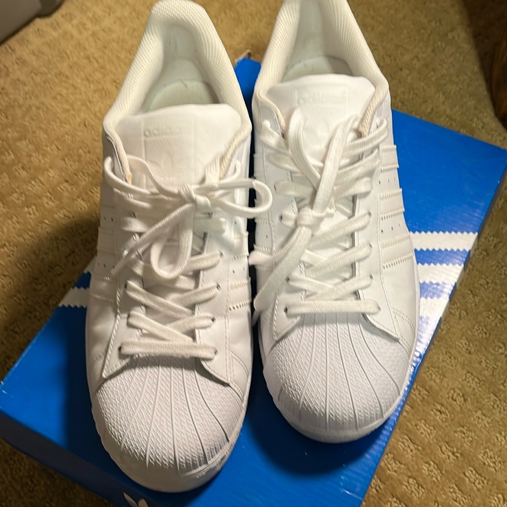 Men’s Adidas Superstar sneakers size 10
